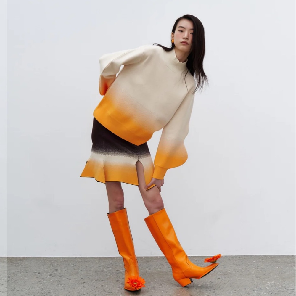 PH5 Cream and Orange Liko Gradient Print Mockneck with Wavy Sleeves l - Picture 3 of 7